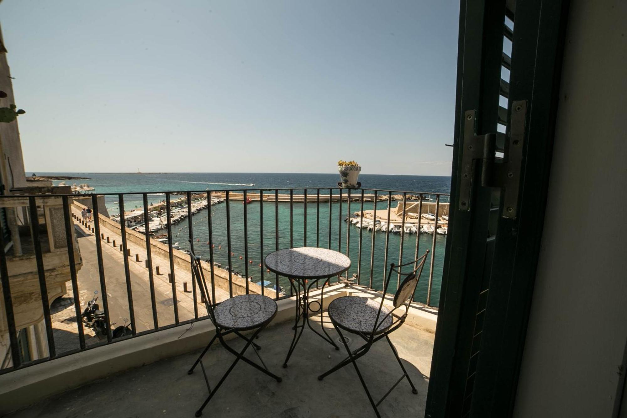 Вилла 4 Balconi House-San Gregorio Palazzo Unico Vista Mare Галлиполи Экстерьер фото