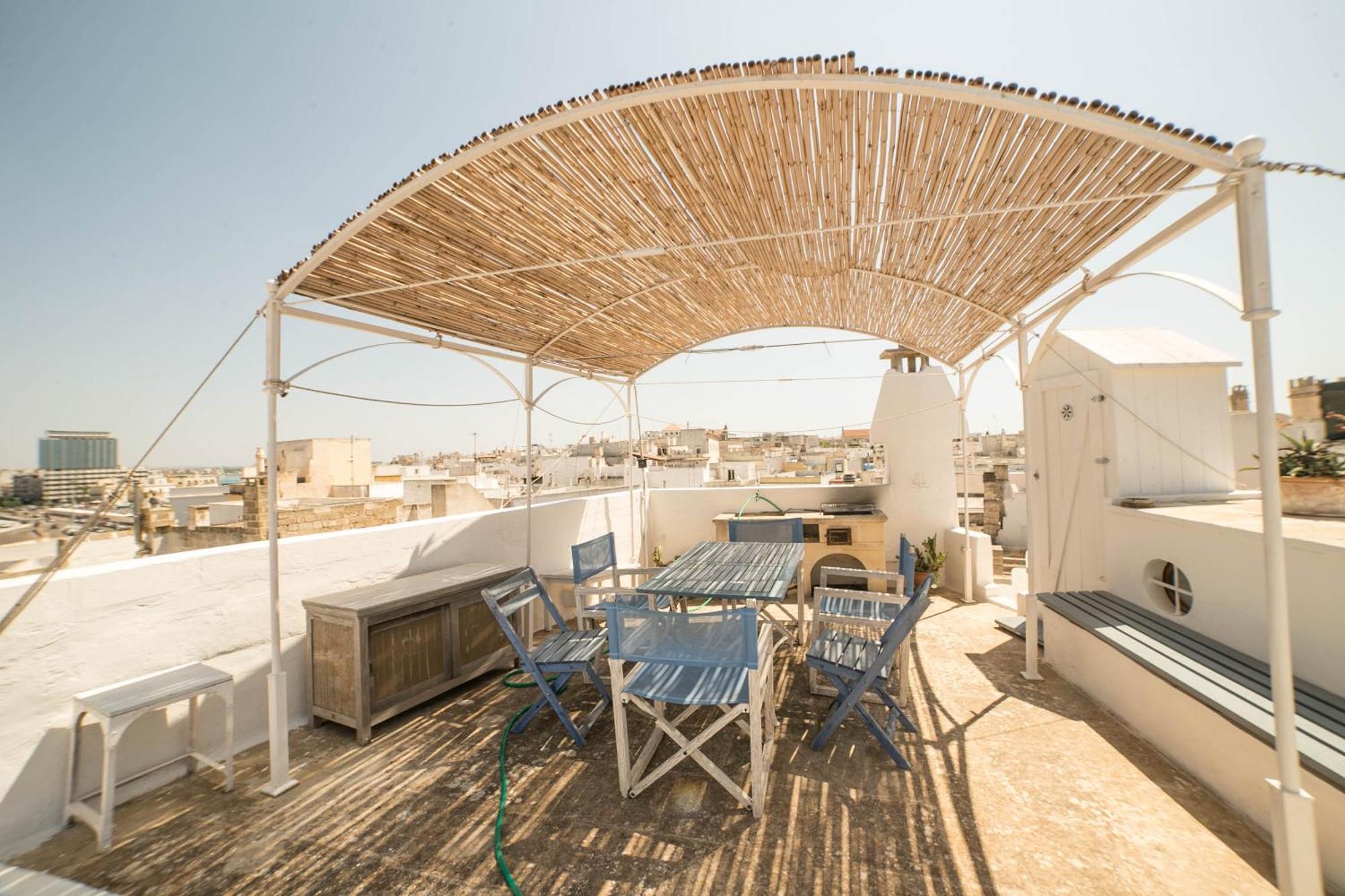 Вилла 4 Balconi House-San Gregorio Palazzo Unico Vista Mare Галлиполи Экстерьер фото